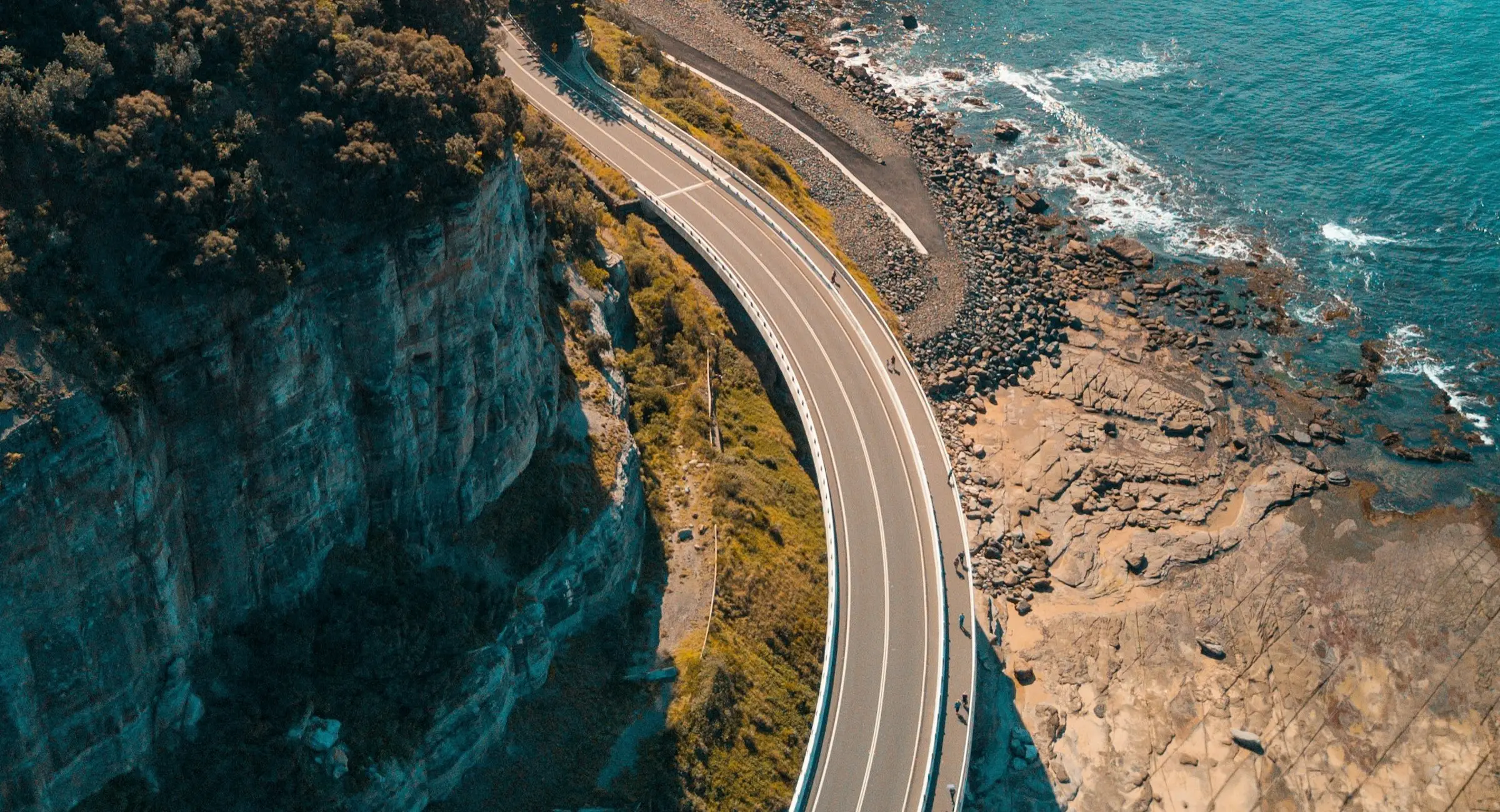 Ruta costera de Sea Cliff Bridge en Nueva Gales del Sur, Australia